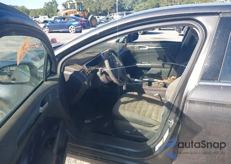 2015 Ford Fusion Se z USA, uszkodzony, nr VIN 3FA6P0H72FR146373